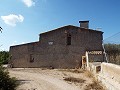 Grande maison de campagne, à distance de marche de la ville in Alicante Dream Homes API 1122