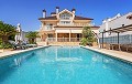 Mooie ruime villa 100 meter van de zee 5 slaapkamers- 4 badkamers in Alicante Dream Homes API 1122