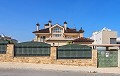 Mooie ruime villa 100 meter van de zee 5 slaapkamers- 4 badkamers in Alicante Dream Homes API 1122