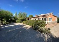 Mooie en ruime villa met 2 slaapkamers in Salinas met privézwembad in Alicante Dream Homes API 1122