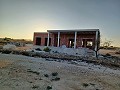 Neue Villa mit 3 Schlafzimmern zur Fertigstellung in Paradon in der Nähe von (Pinoso) in Alicante Dream Homes API 1122