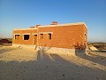 Neue Villa mit 3 Schlafzimmern zur Fertigstellung in Paradon in der Nähe von (Pinoso) in Alicante Dream Homes API 1122