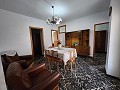 Casa adosada grande de 6 habitaciones y 2 baños in Alicante Dream Homes API 1122