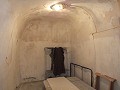 Niedliches Höhlenhaus zum Renovieren in Alicante Dream Homes API 1122