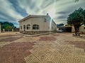 Belle villa entre Sax et Elda avec piscine et maison d'hôtes in Alicante Dream Homes API 1122