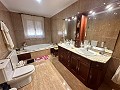 Immense villa à Petrer avec 4 étages in Alicante Dream Homes API 1122