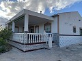 Gehen Sie zur Stadtvilla mit 3 Schlafzimmern und Platz für einen Pool in Alicante Dream Homes API 1122