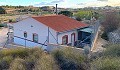 Gehen Sie zur Stadtvilla mit 3 Schlafzimmern und Platz für einen Pool in Alicante Dream Homes API 1122