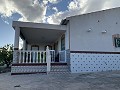 Gehen Sie zur Stadtvilla mit 3 Schlafzimmern und Platz für einen Pool in Alicante Dream Homes API 1122