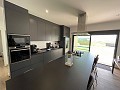Hermosa nueva construcción que incluye una piscina in Alicante Dream Homes API 1122