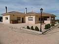 Espectacular villa de 3 dormitorios y 2 baños con piscina in Alicante Dream Homes API 1122