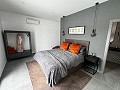 Moderne Villa mit 5 Schlafzimmern und 3 Badezimmern in Macisvenda in Alicante Dream Homes API 1122