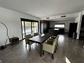 Moderne Villa mit 5 Schlafzimmern und 3 Badezimmern in Macisvenda in Alicante Dream Homes API 1122