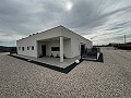 Moderne Villa mit 5 Schlafzimmern und 3 Badezimmern in Macisvenda in Alicante Dream Homes API 1122