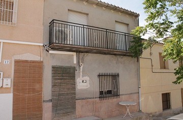 Maison de Village de 4 Chambres avec Terrain