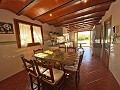 Landhaus mit 4 Schlafzimmern, 4 Minuten außerhalb von Pinoso in Alicante Dream Homes API 1122