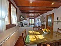 Landhaus mit 4 Schlafzimmern, 4 Minuten außerhalb von Pinoso in Alicante Dream Homes API 1122