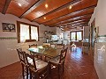 Landhaus mit 4 Schlafzimmern, 4 Minuten außerhalb von Pinoso in Alicante Dream Homes API 1122