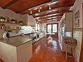 Landhaus mit 4 Schlafzimmern, 4 Minuten außerhalb von Pinoso in Alicante Dream Homes API 1122
