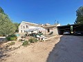 Landhaus mit 4 Schlafzimmern, 4 Minuten außerhalb von Pinoso in Alicante Dream Homes API 1122