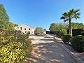 Landhaus mit 4 Schlafzimmern, 4 Minuten außerhalb von Pinoso in Alicante Dream Homes API 1122