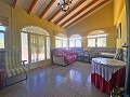 Villa tranquille de 3 chambres à Pinoso in Alicante Dream Homes API 1122