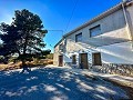Immense maison à la campagne avec parcelles à Pinoso in Alicante Dream Homes API 1122