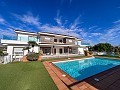 Magnífica Mansión con Pista Polideportiva,Piscina y 8 exclusivas habitaciones in Alicante Dream Homes API 1122
